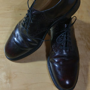Johnston & Murphy Shoes Black Cherry Oxfords - 9D